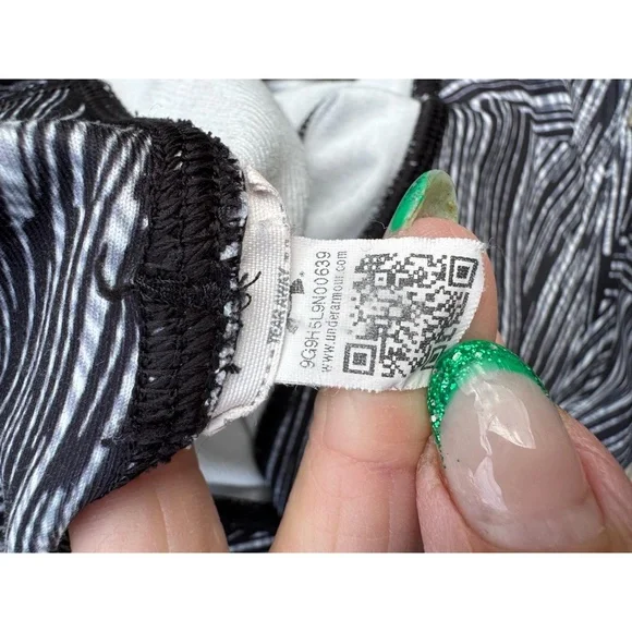 Under Armour Womens Leggings Size M/L Black White Geometric Ombre Activewear Gym - Picture 9 of 12